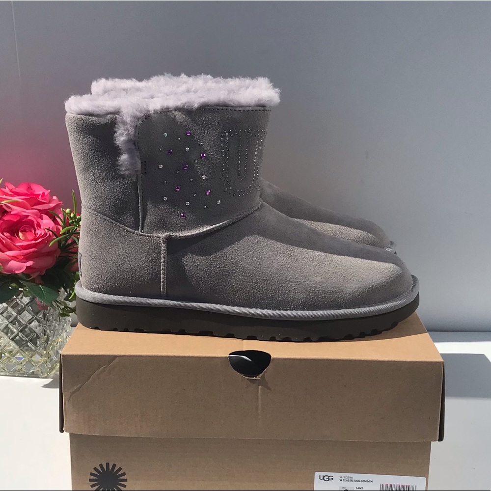 UGG Classic UGG Gem Mini Boots - Picture 3 of 10